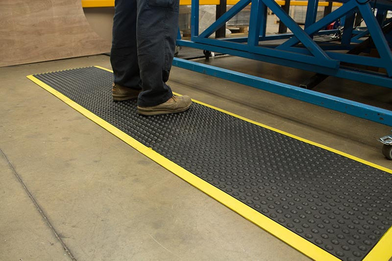 Bubblemat Connect Black/Yellow Linkable Anti-Fatigue Floor Mat